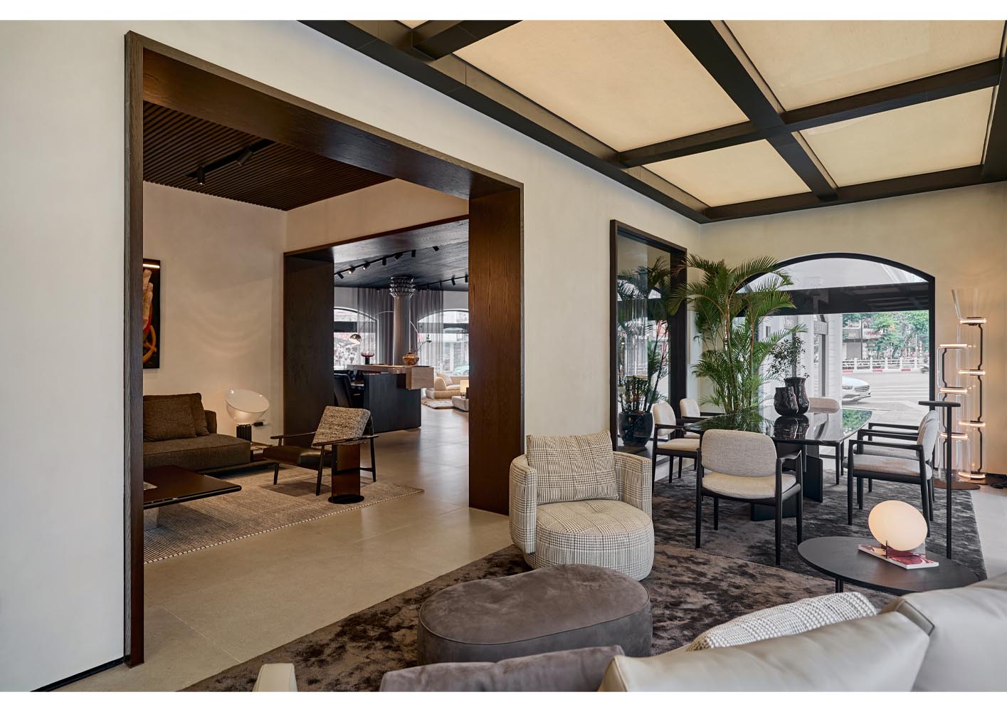 Minotti Hanoi by EuroStyle